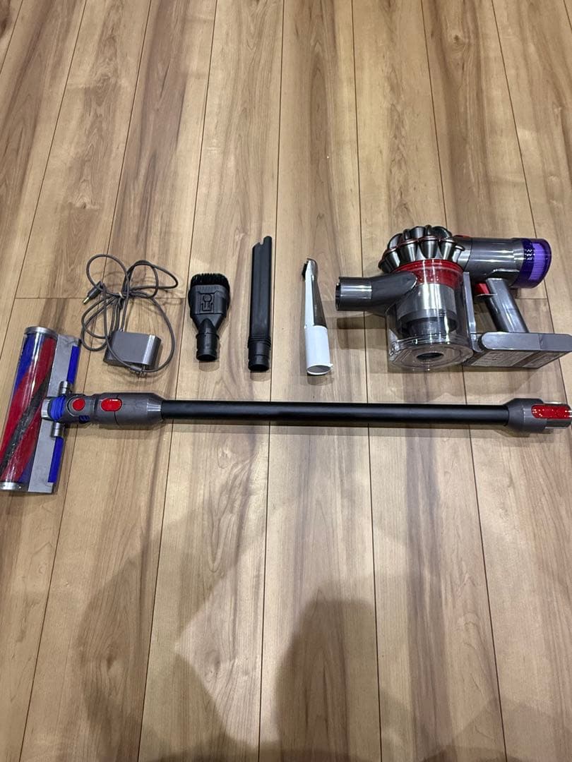 ダイソン Dyson V8 Slim Fluffy コードレス掃除機 SV10K