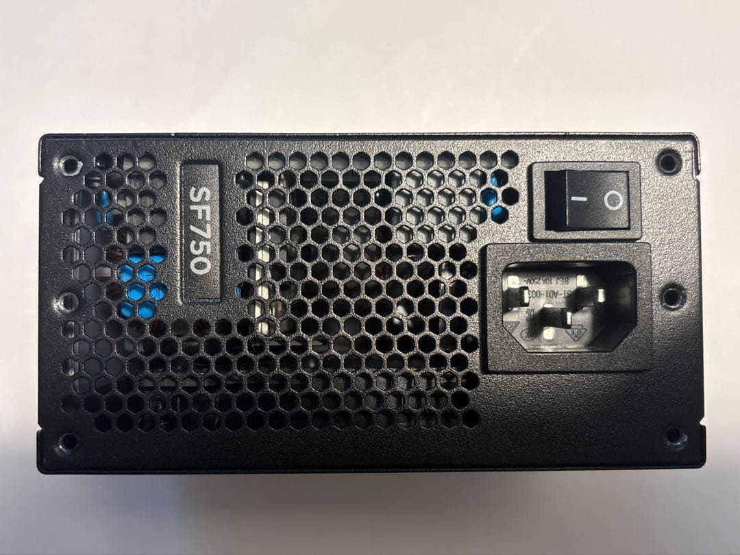 【美品】CORSAIR SF750 SFX 電源ユニット 動作品