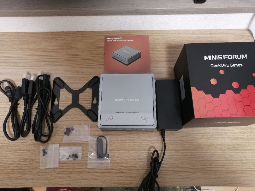 ミニPC MINISFORUM UM350