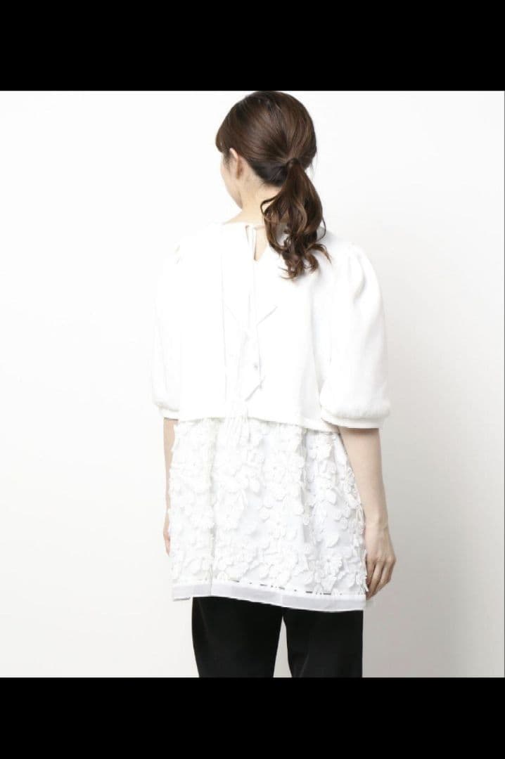 美品　大きいサイズ　ローズティアラ　3Dフラワー切り替え　チュニック