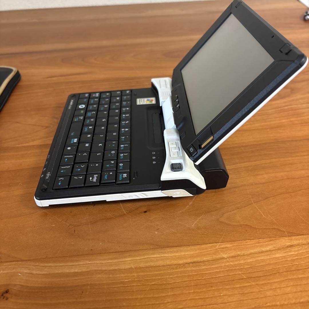 【現状品】FUJITSU FMV-U8240 UMPC
