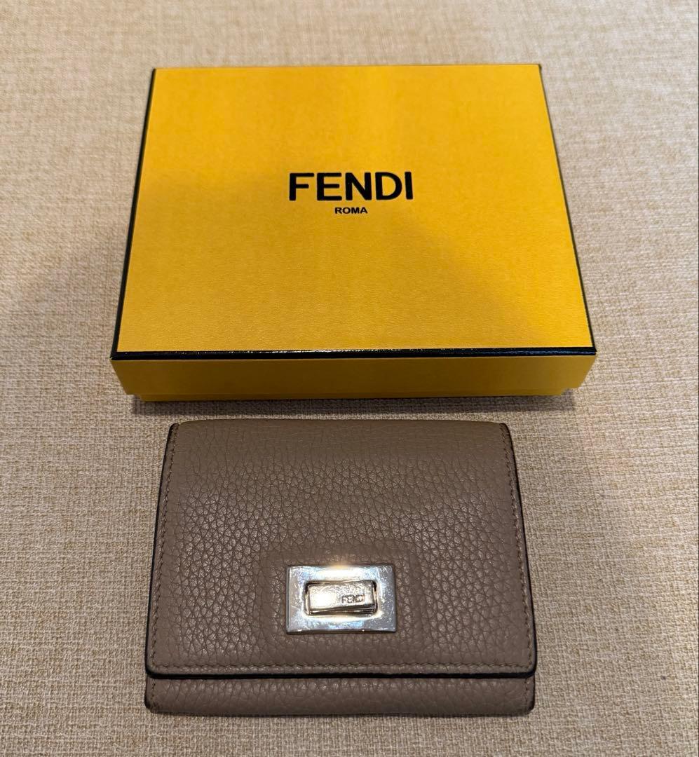 FENDI カードケース&名刺入れ(箱&ギャランティーカード付き)