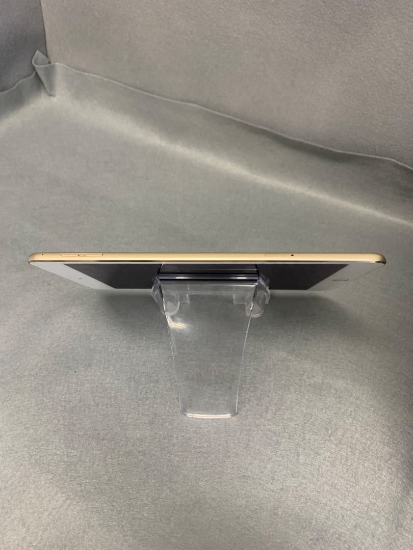 超美品 SIMフリー iPad mini 第4世代 32GB