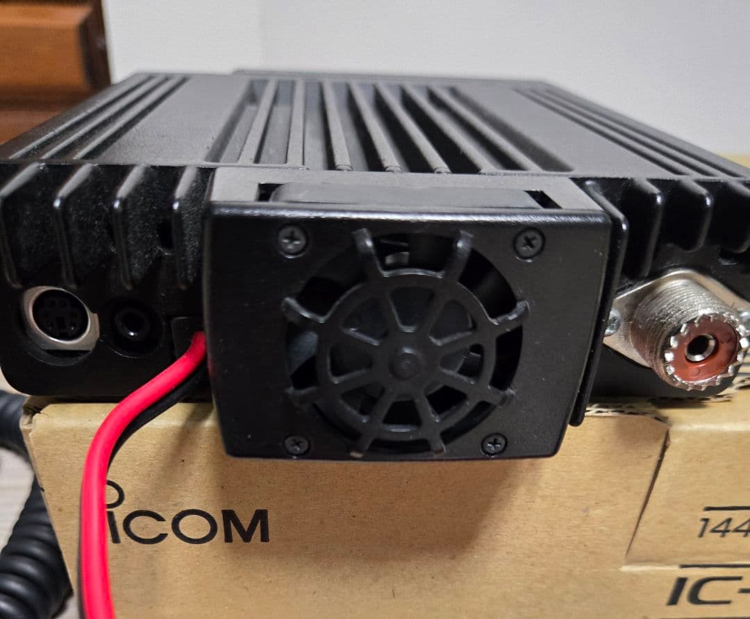 S*A様 ICOM IC-208 20W アマチュア無線機 (中古)