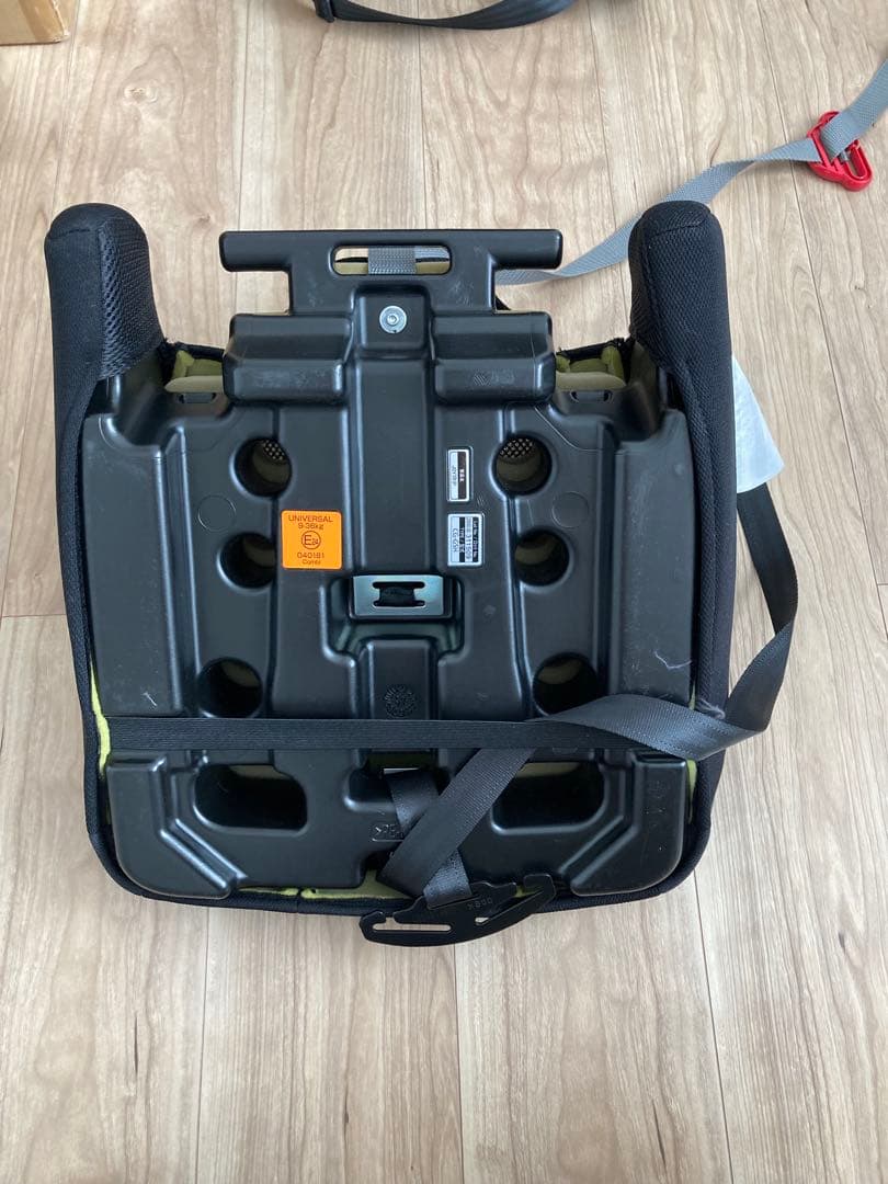 Combi ジョイトリップ エアスルー GG ブラック チャイルドシート