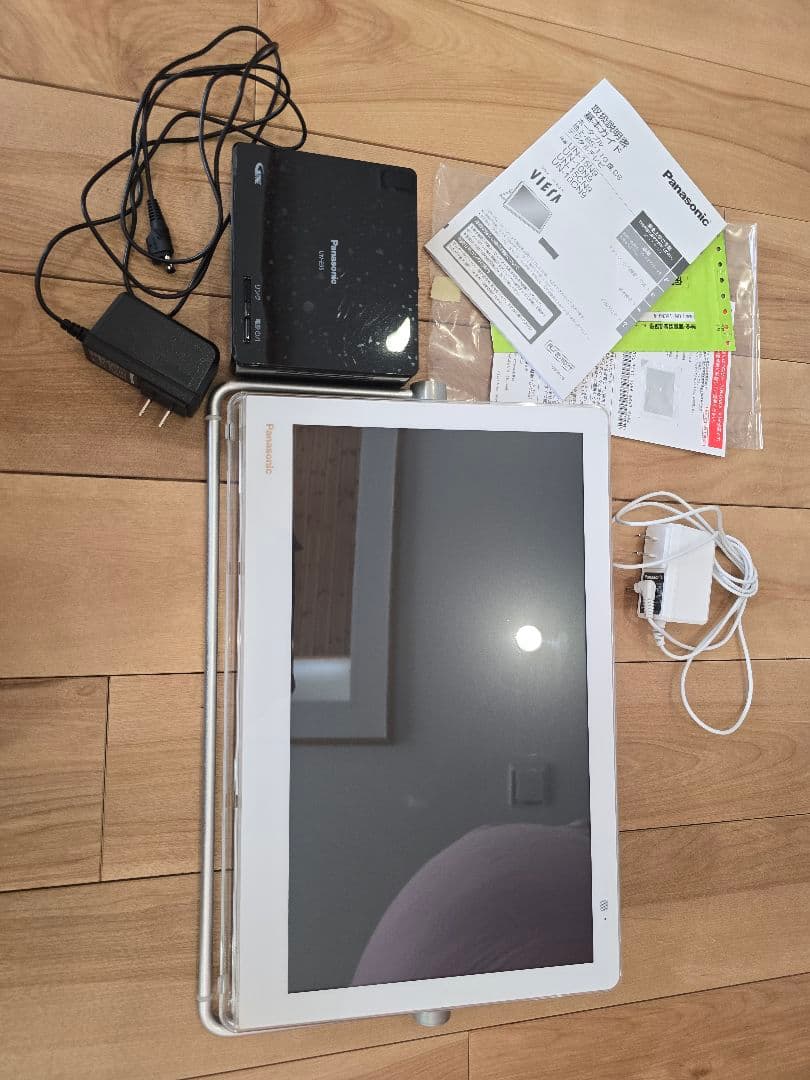 パナソニック　ビエラ　 UN-15CN9D ポータブル テレビ 防水