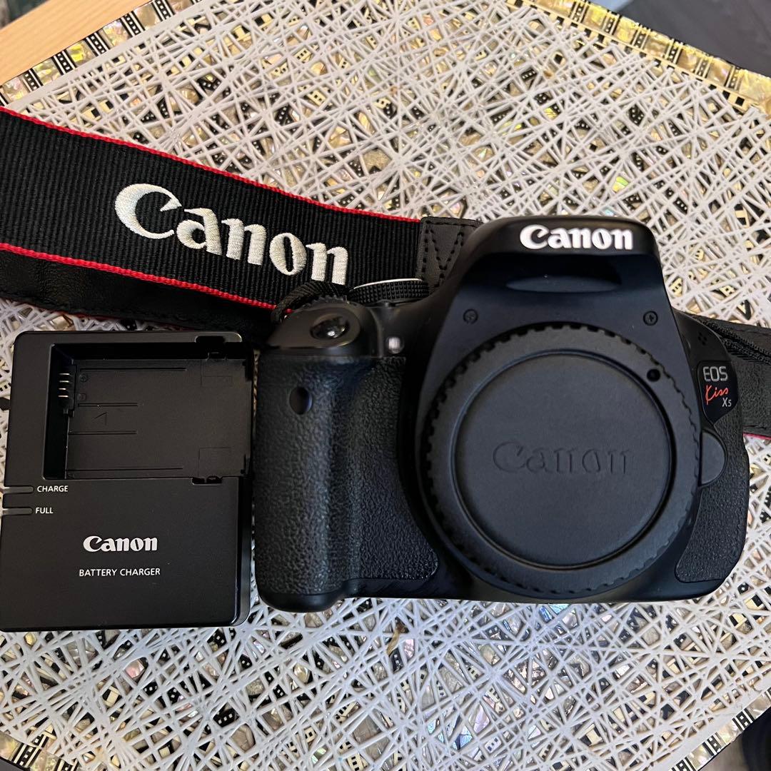 Canon EOS kiss X5デジタル一眼レフカメラ 本体ジャンク