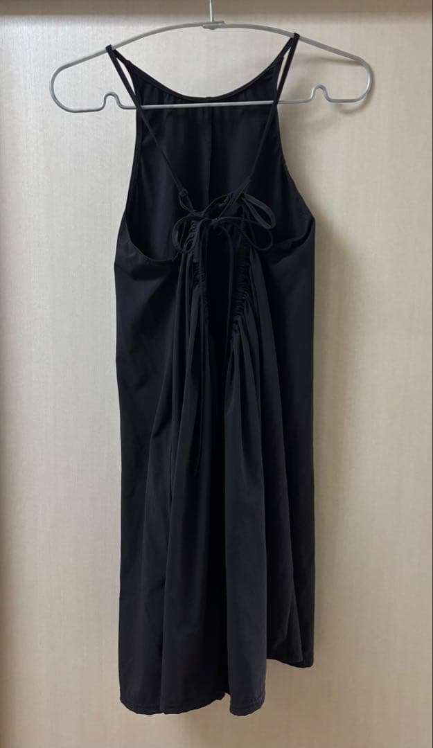 新品未使用 ETRE カバーアップショートオールインワン ラッシュガード