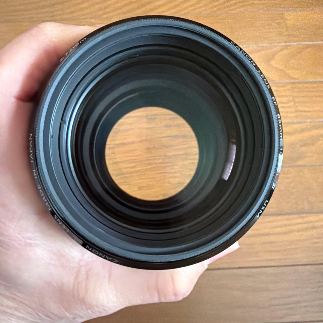 2月8日まで出品極上品Canon EF85mm F1.2L II USM｜
