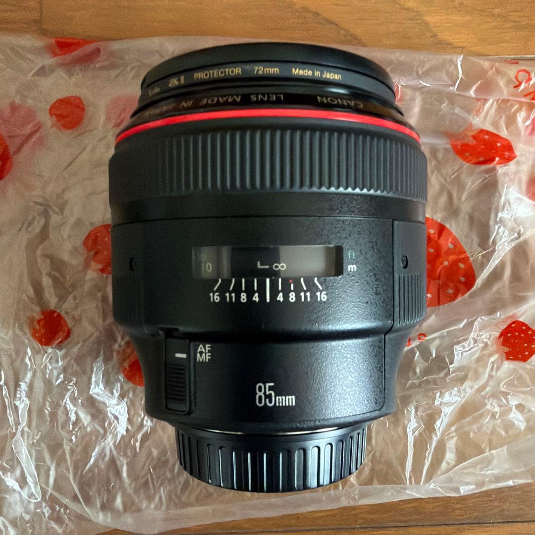 2月8日まで出品極上品Canon EF85mm F1.2L II USM｜