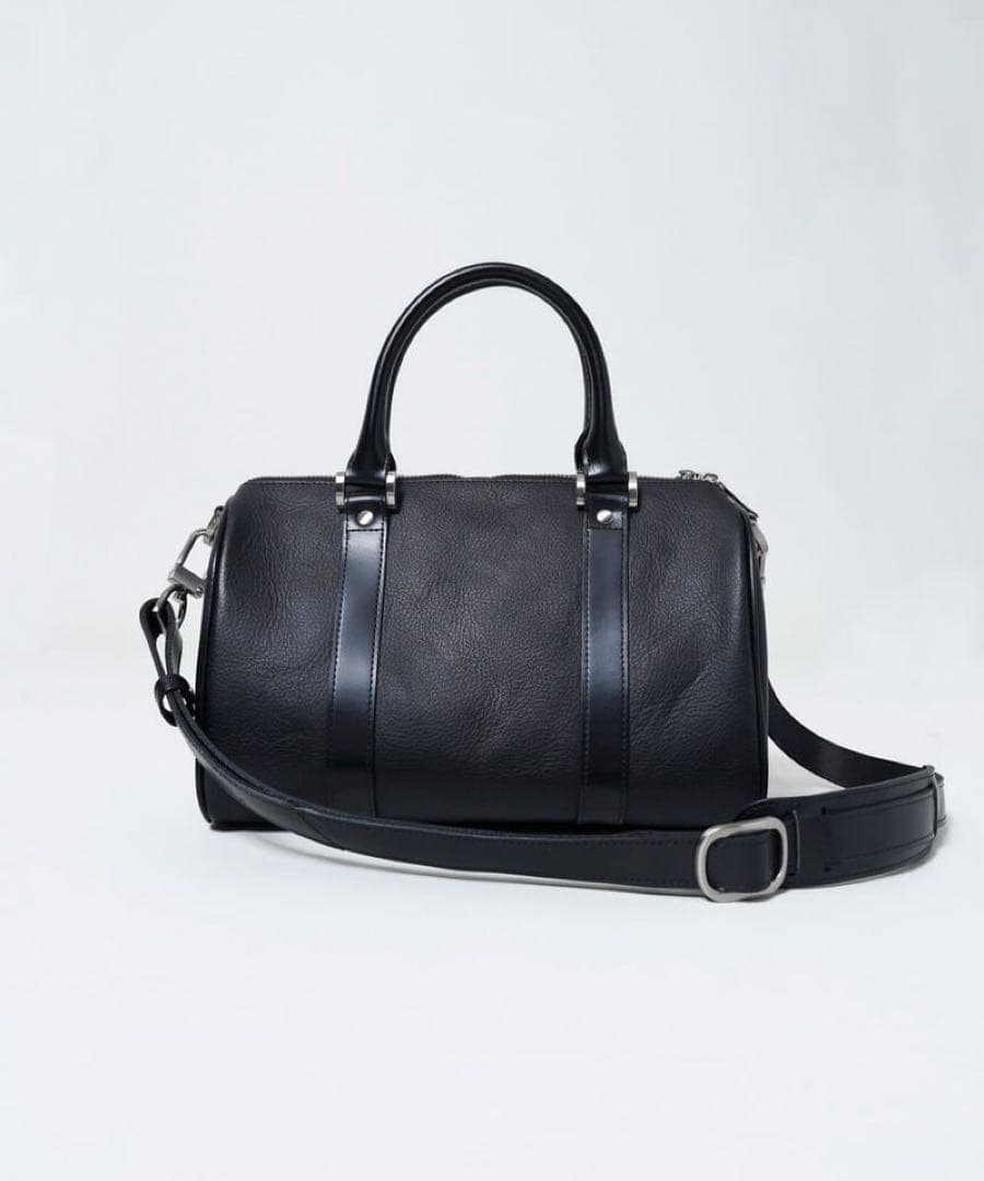 MBハイエンドレザーショルダーバッグ　ブラック