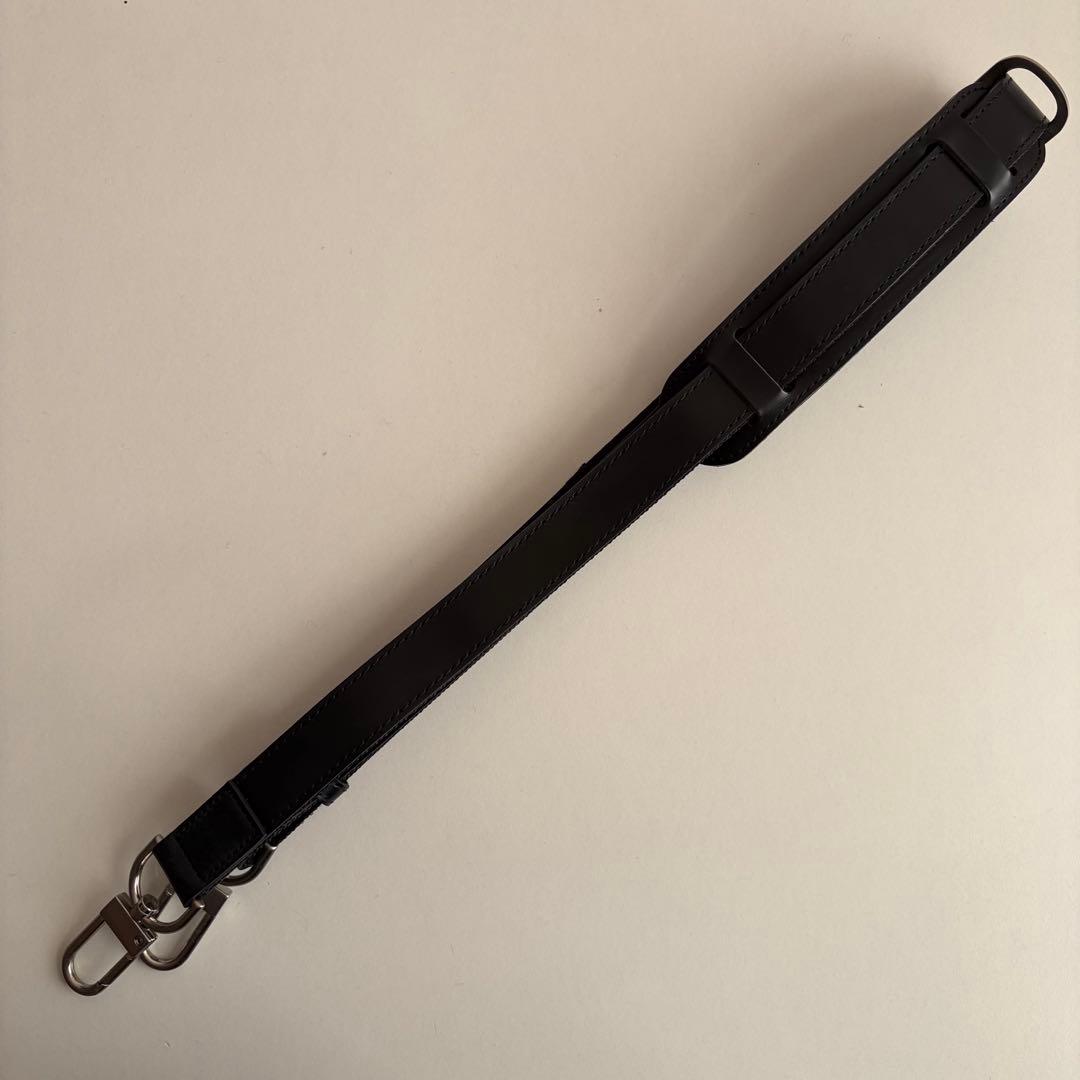 MBハイエンドレザーショルダーバッグ　ブラック