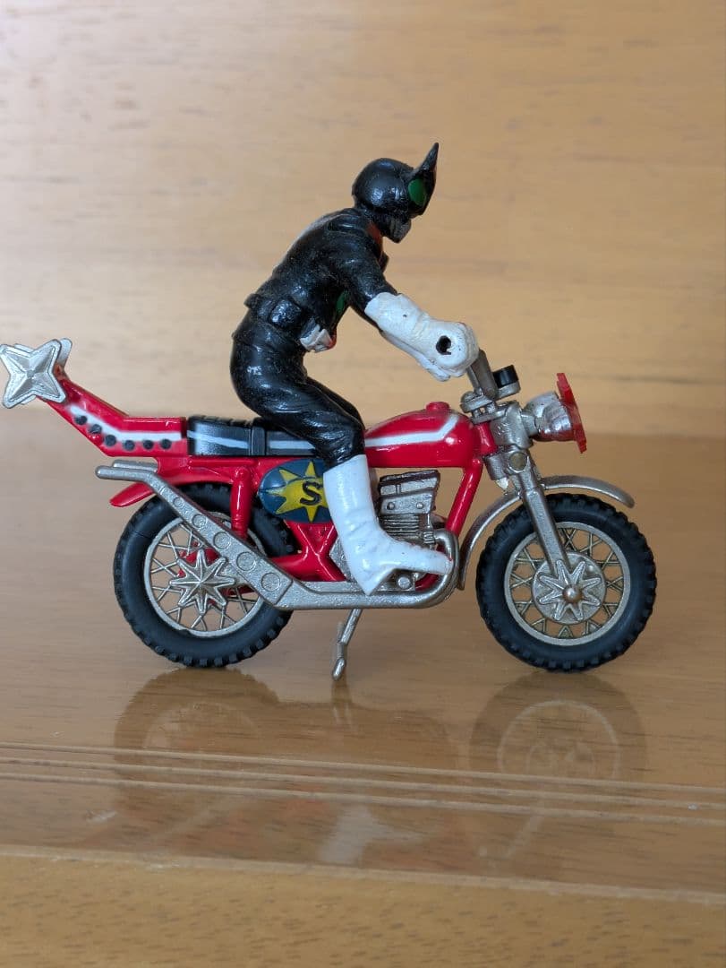 ひ*り様 当時の物　ポピニカ　仮面ライダーストロンガー　カブトロー　超合金　ポピ