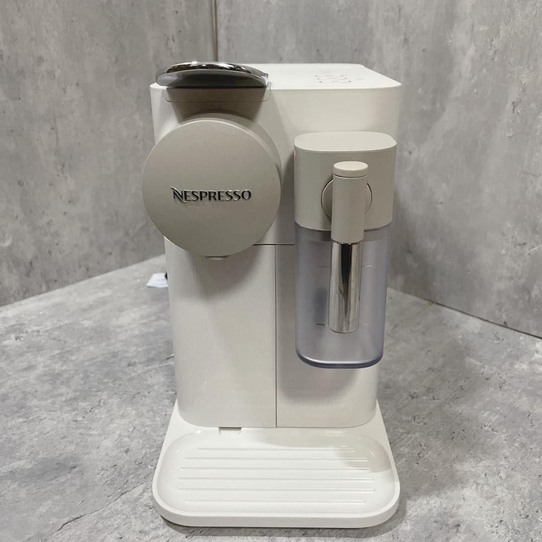 Nespresso ラティシマ・ワン F111 コーヒーメーカー ネスプレッソ