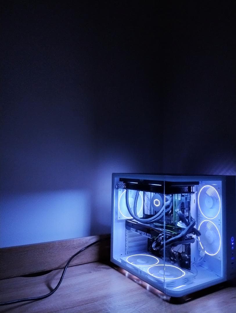 ゲーミングPC/Ryzen9 3900X/RTX2080/メモリ32G/水冷