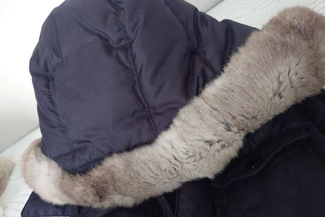 【極美品】BURBERRY ファー付きダウンベスト ブラック サイズL