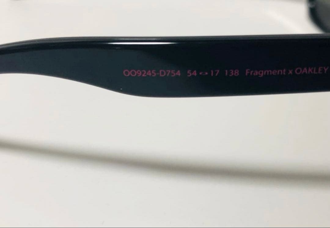 新品　未使用Oakley fragment frogskins フロッグスキン