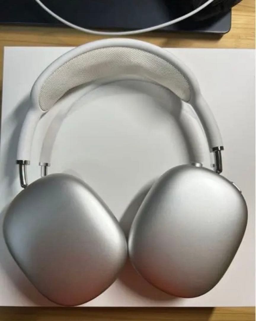 AirPods Max シルバー 本体 充電ケース付き