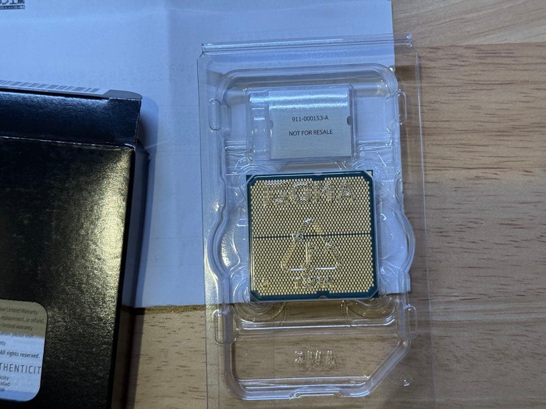 AMD Ryzen 9 7900 CPU Wraith Prismクーラー付