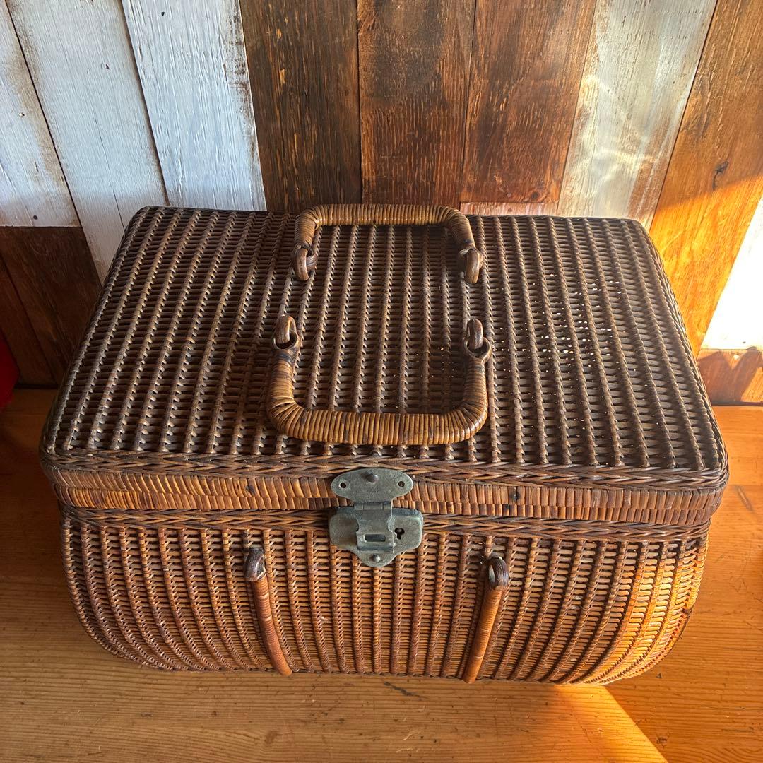 ラタン 蓋付きバスケット