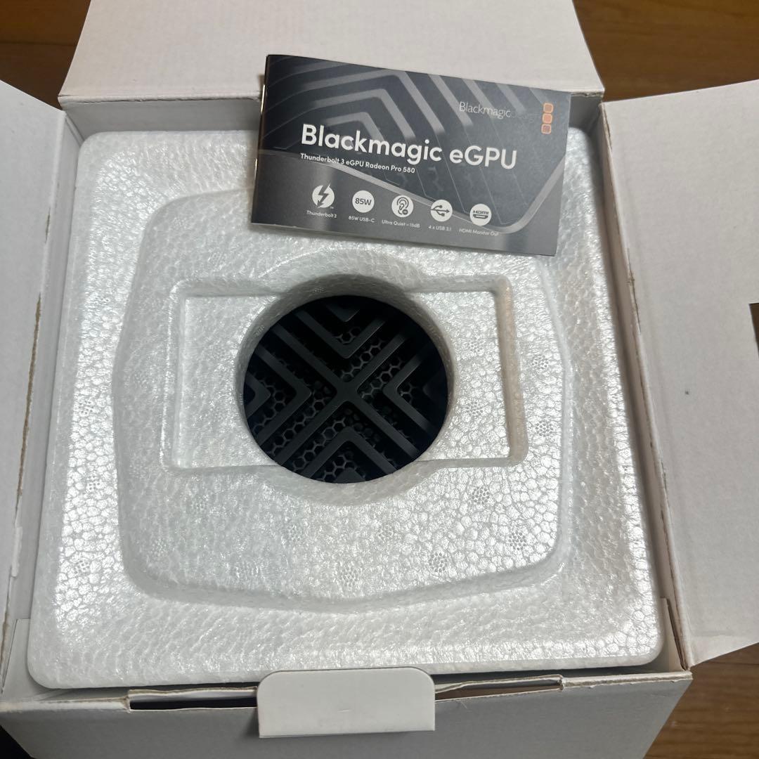 外付けハードディスク・ドライブ Blackmagic eGPU RX580