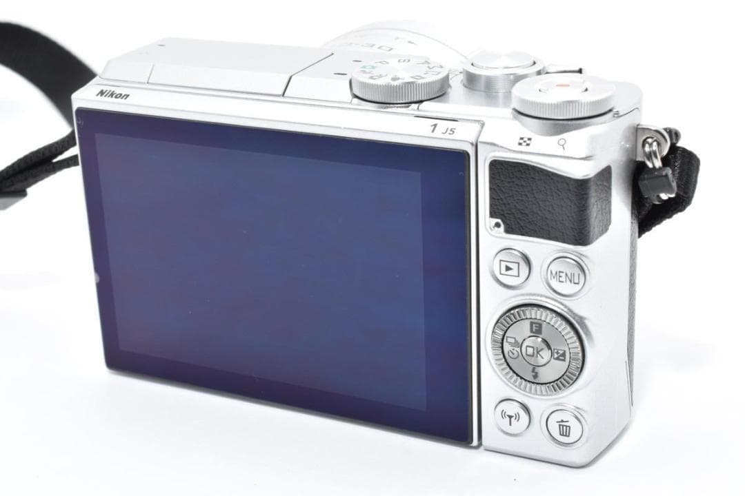【大人気】 Nikon ニコン 1 J5 レンズキット ミラーレス一眼カメラ