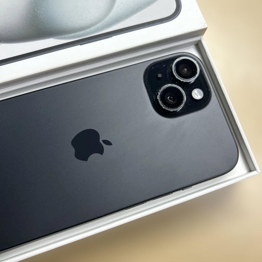 iPhone15 128GB SIMフリー　割れなし　バッテリー最大容量84%