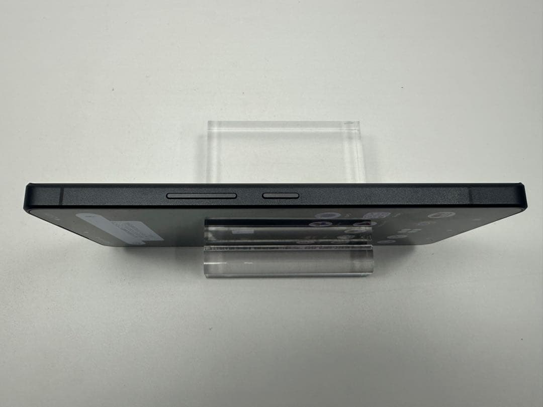 外観美品 Aquos R8 pro docomo 256gb simフリー