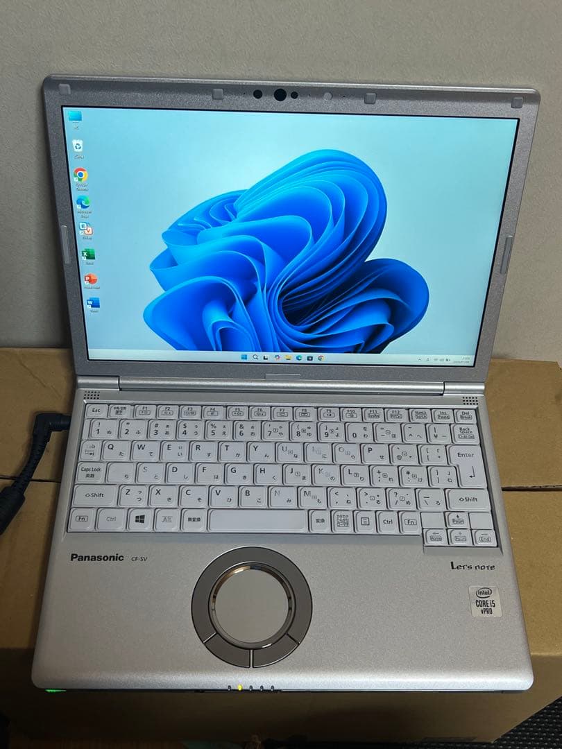 レッツノート CF-SV9 第10世代i5 メモリ8GB ノートPC