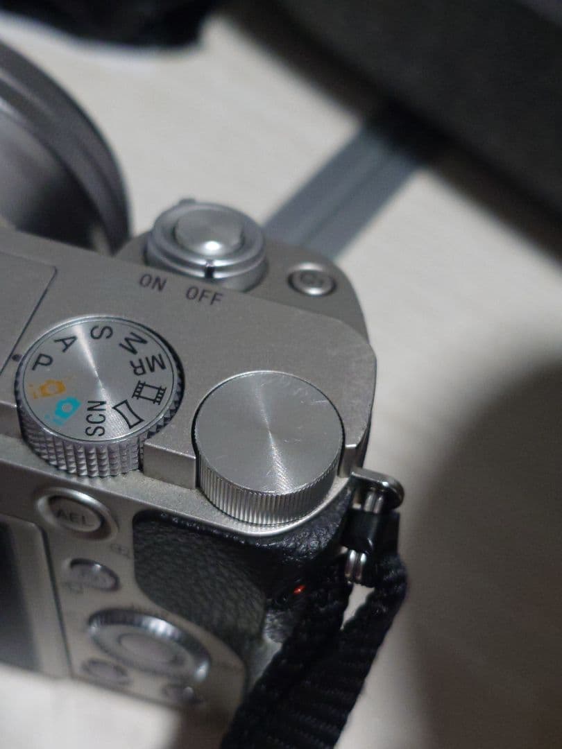 SONY α6000Y ミラーレスカメラ シルバー　ダブルレンズキット