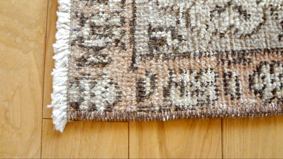 トルコヴィンテージラグ 142 × 254 ベージュ アナトリア地方