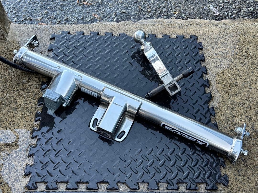 極美品 200系ハイエース用 SOLEX ステンレスヒッチメンバー T-120