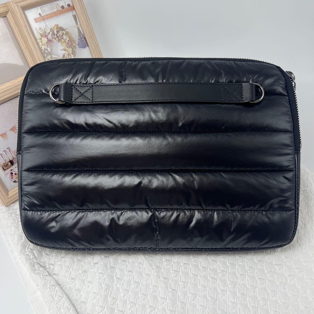 ✨ほぼ未使用✨MONCLERモンクレール　クラッチバッグ　PCケース　ナイロン