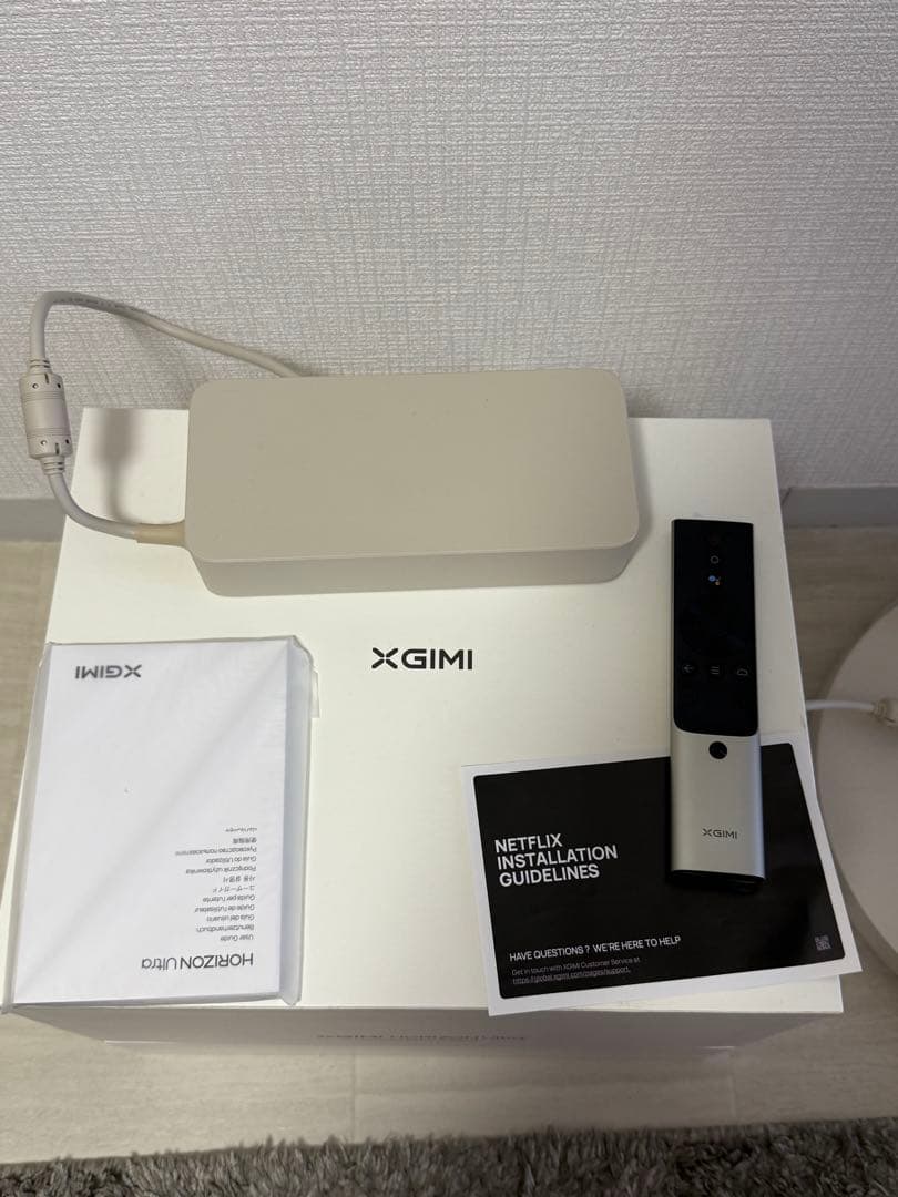 (2月3日まで)XGIMI HORIZON Ultra4Kスタンド付アダプター付