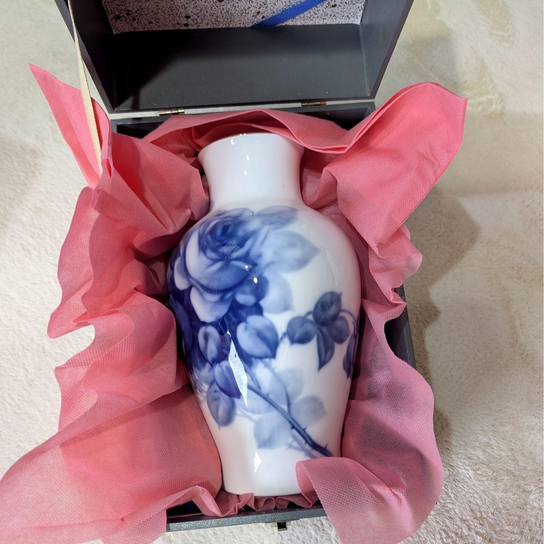 新品 大倉陶園 ブルーローズ ノリタケ 花瓶 フラワーベース 花器 白磁