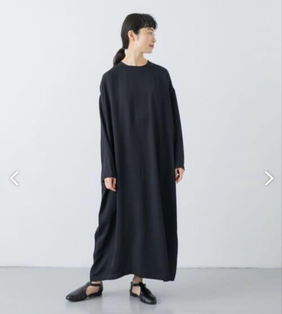 新品タグ付き　kagure アセテートワイドワンピース　25SS