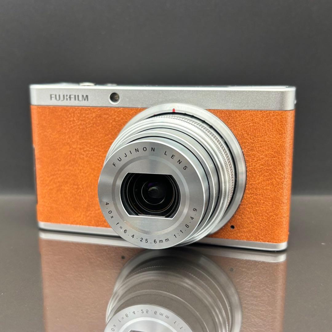 美品 FUJIFILM XF1 動作未確認