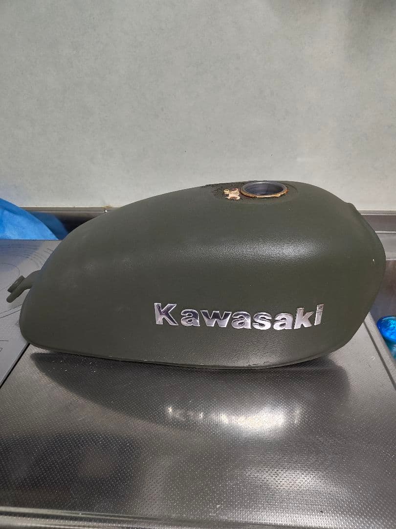 ラブーブー　Kawasaki オリーブグリーン燃料タンク　キャブ車用