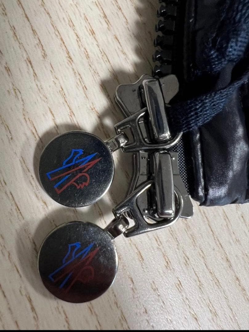 MONCLER Bormes ダウンベスト　TG3　黒色　L