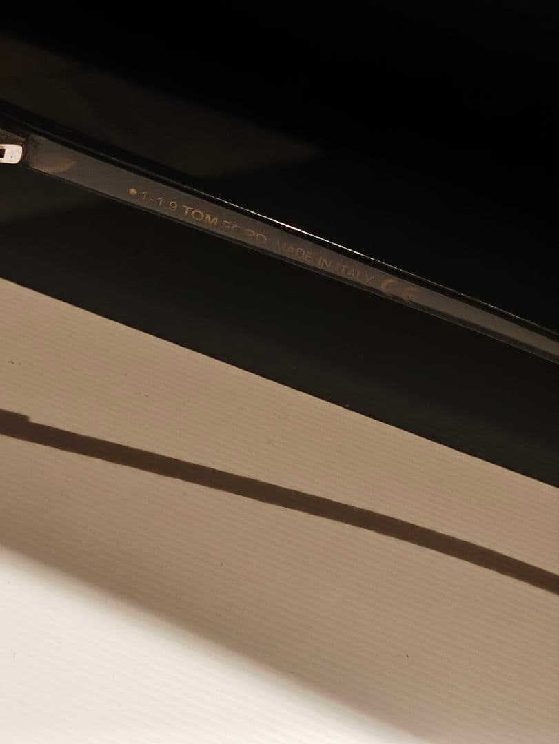 TOM FORD TF718-K ブラックサングラス　トムフォード　サングラス