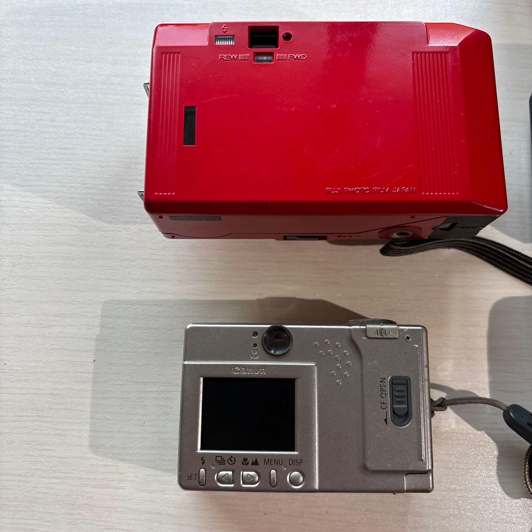 デジタルカメラセットとフィルムカメラ（各種ブランド） … **ジャンク**