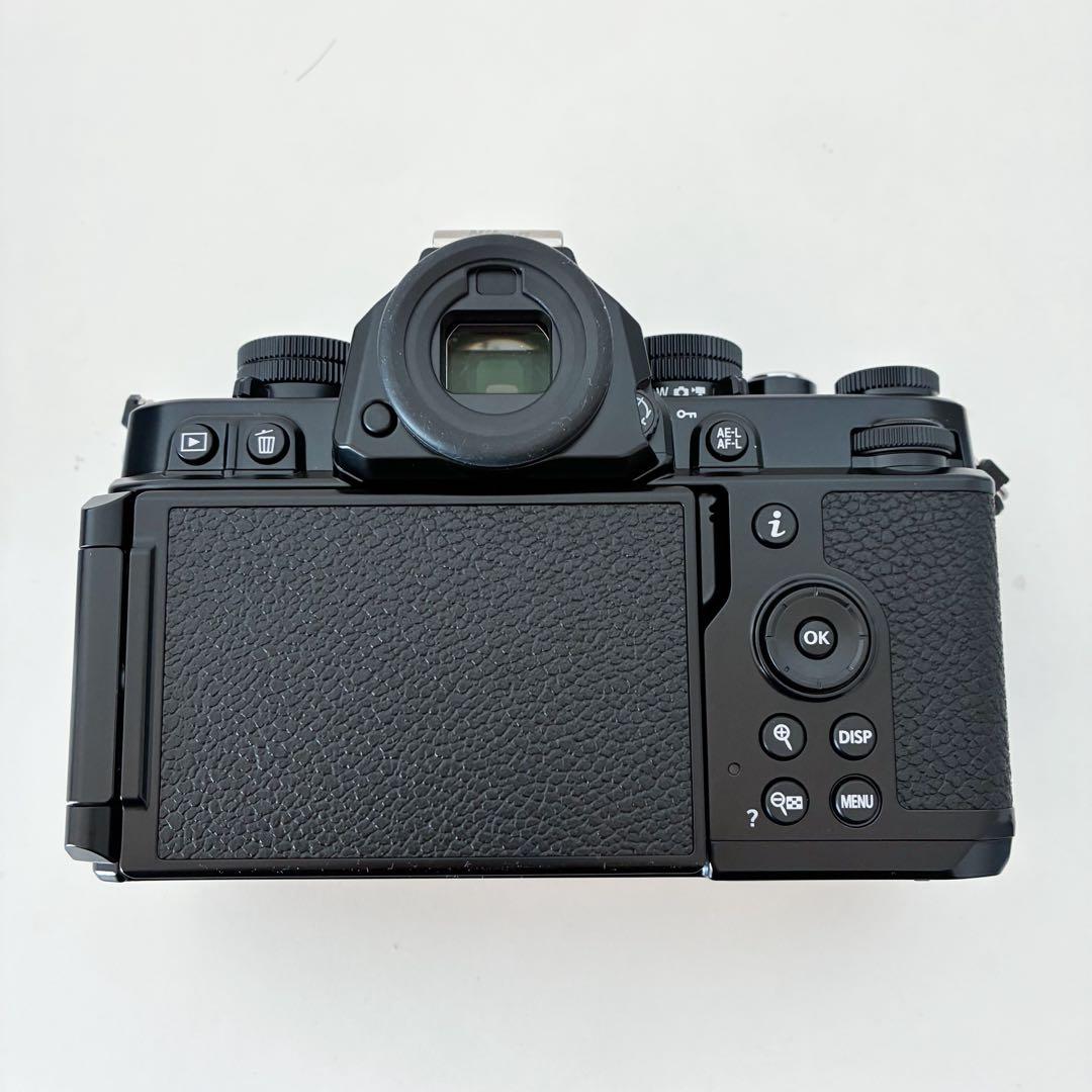 【付属品多数】Nikon Zf ボディーと限定マウントアダプターなど