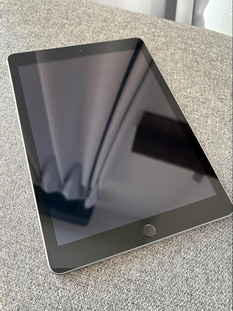 iPad 第5世代 シルバー 本体