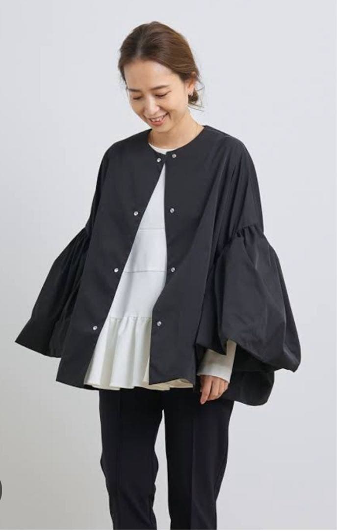 お値下げ中！ yoriバルーンスリーブ ブラックジャケット