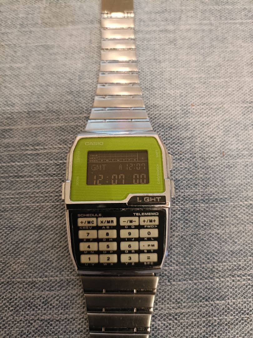 CASIO DATA BANK データバンク反転液晶　デジタル腕時計