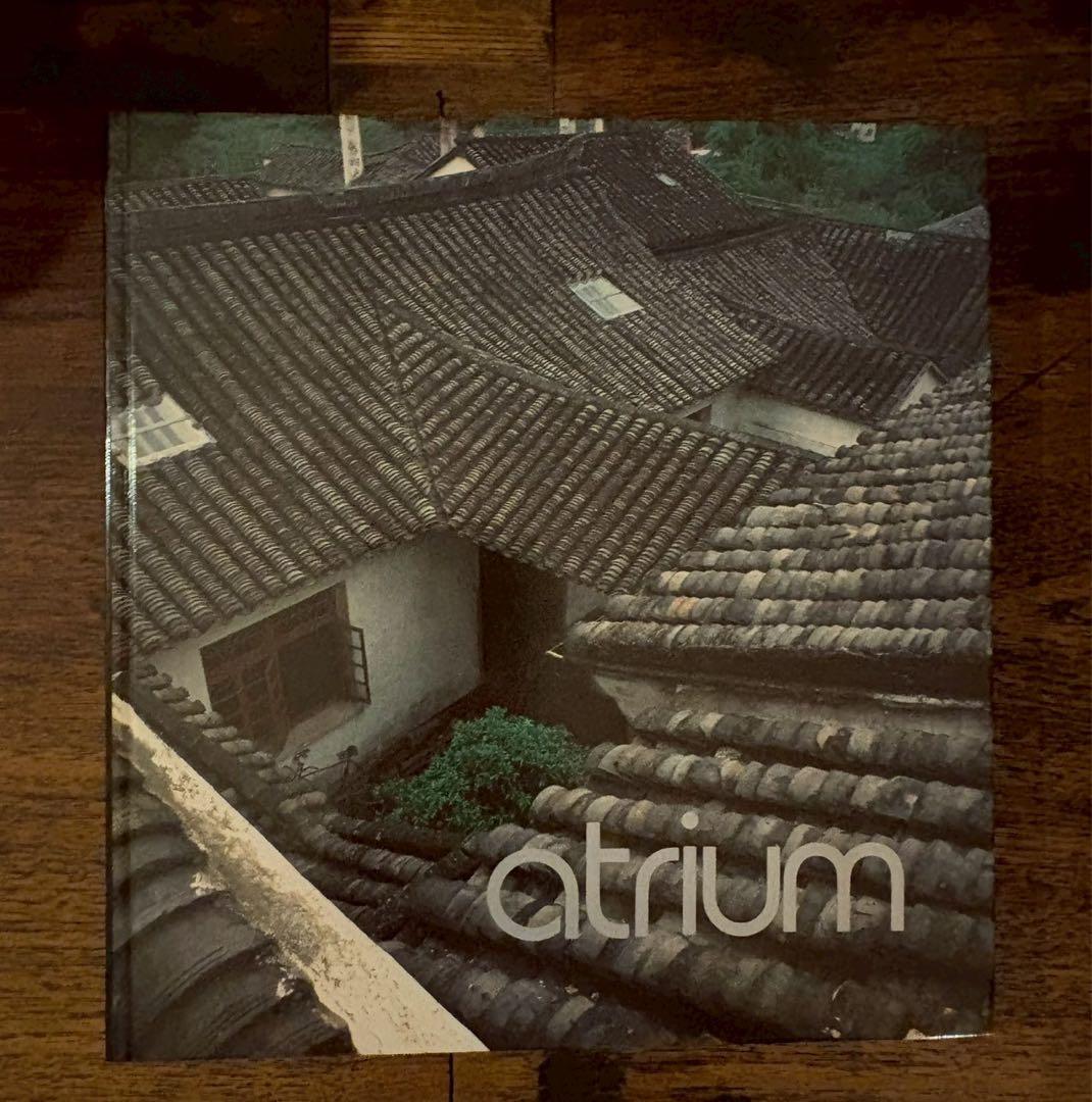 アート・デザイン・音楽 Atrium:Lichthofe Seit Funf Jahrtausenden