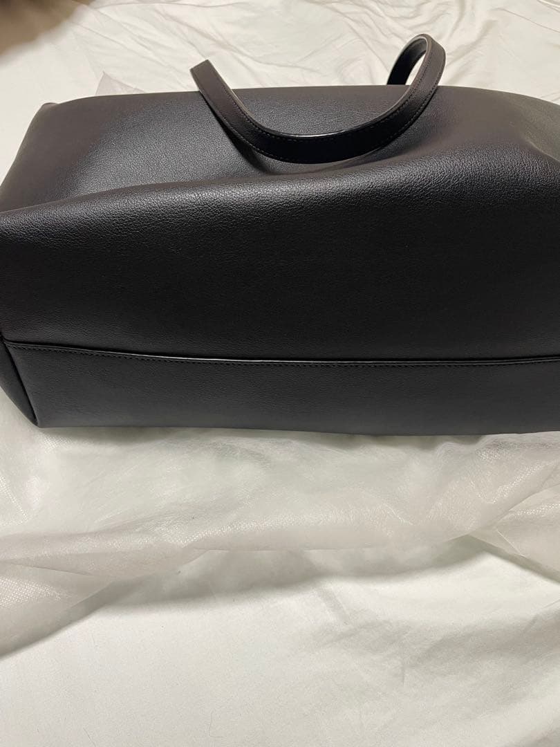 SAINT LAURENT サンローラン　ブラック トートバッグ
