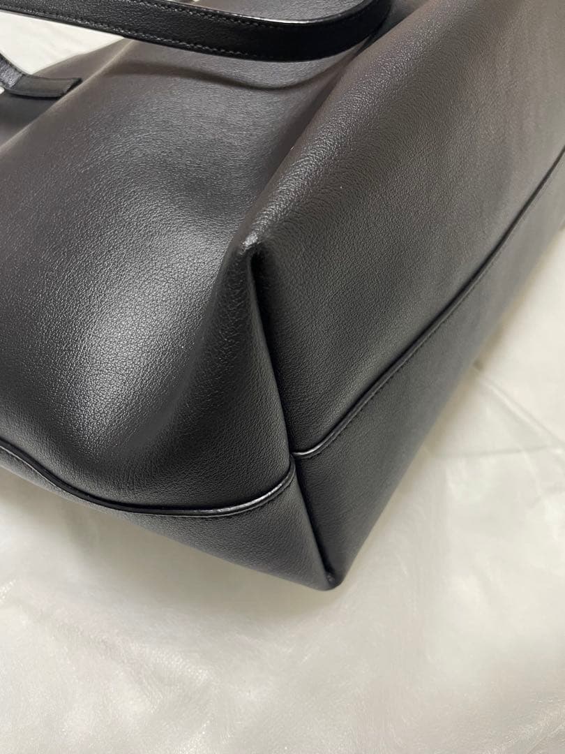 SAINT LAURENT サンローラン　ブラック トートバッグ