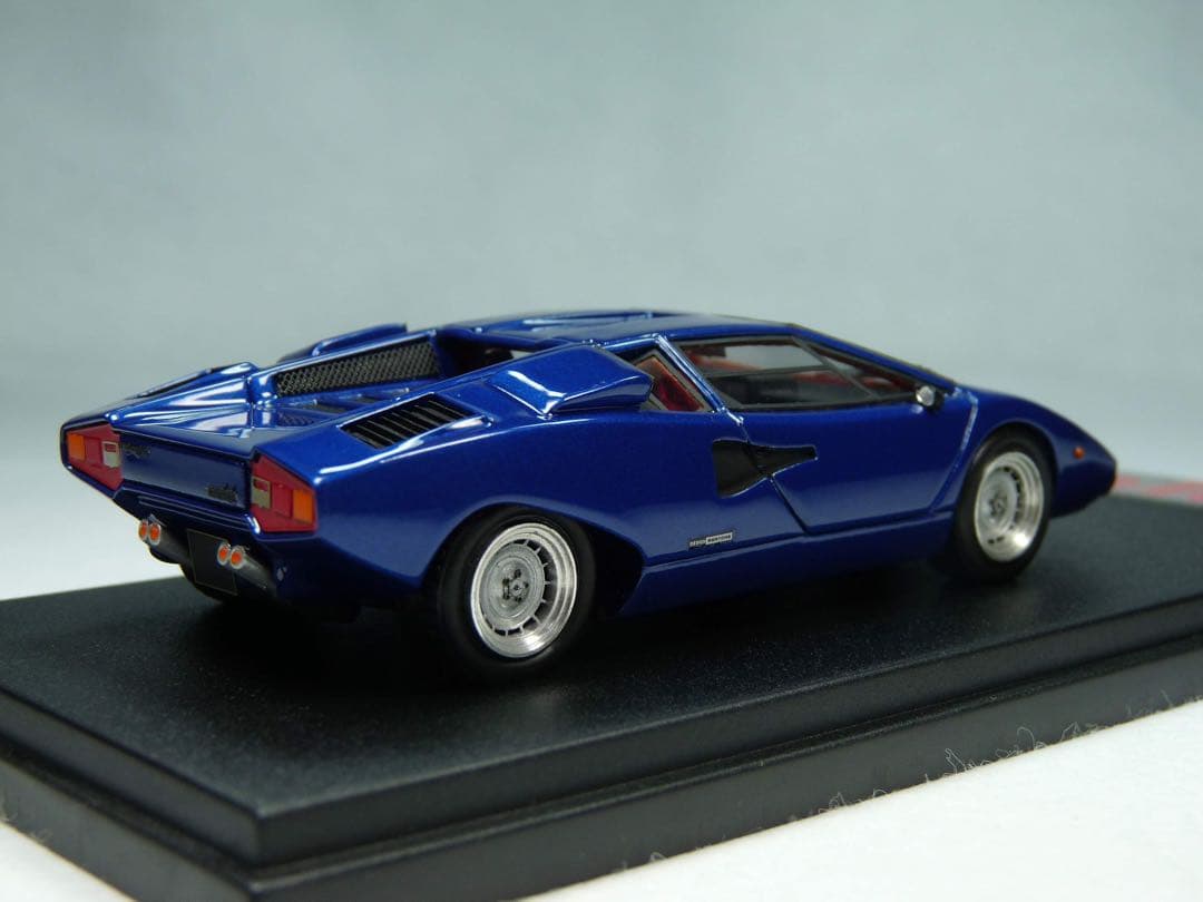 MRコレクション　ランボルギーニ・カウンタック　ＬＰ４００　ブルー