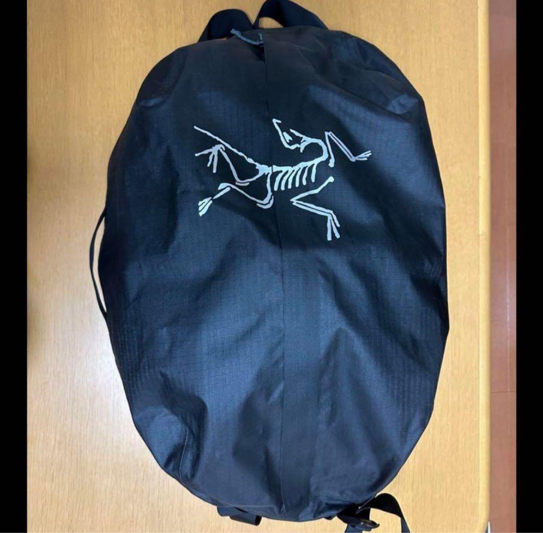 た*様 希少 ARC'TERYX Carrier Duffle 防水バックパック